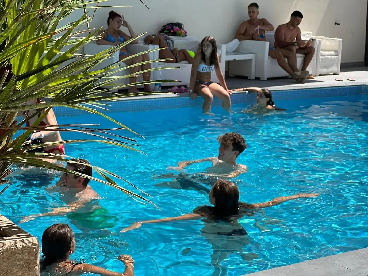 Hotel Ardea Riccione 3*,